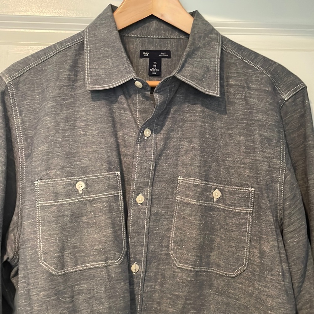 Gap Slim fit button down, blue chambray, men’s large